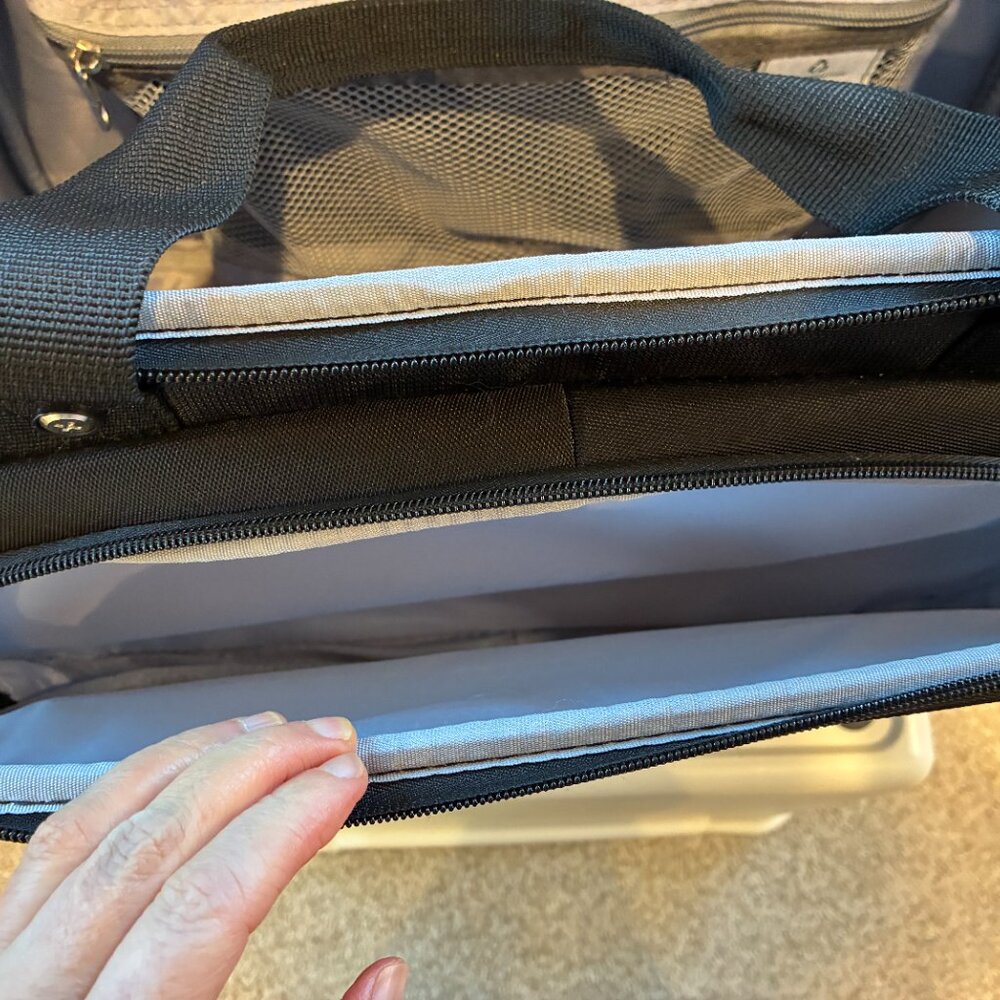 Travelpro Maxlite 5 Softside Lightweight CarryOn Tote, Overnight Weekender Bag - Picture 11 of 16